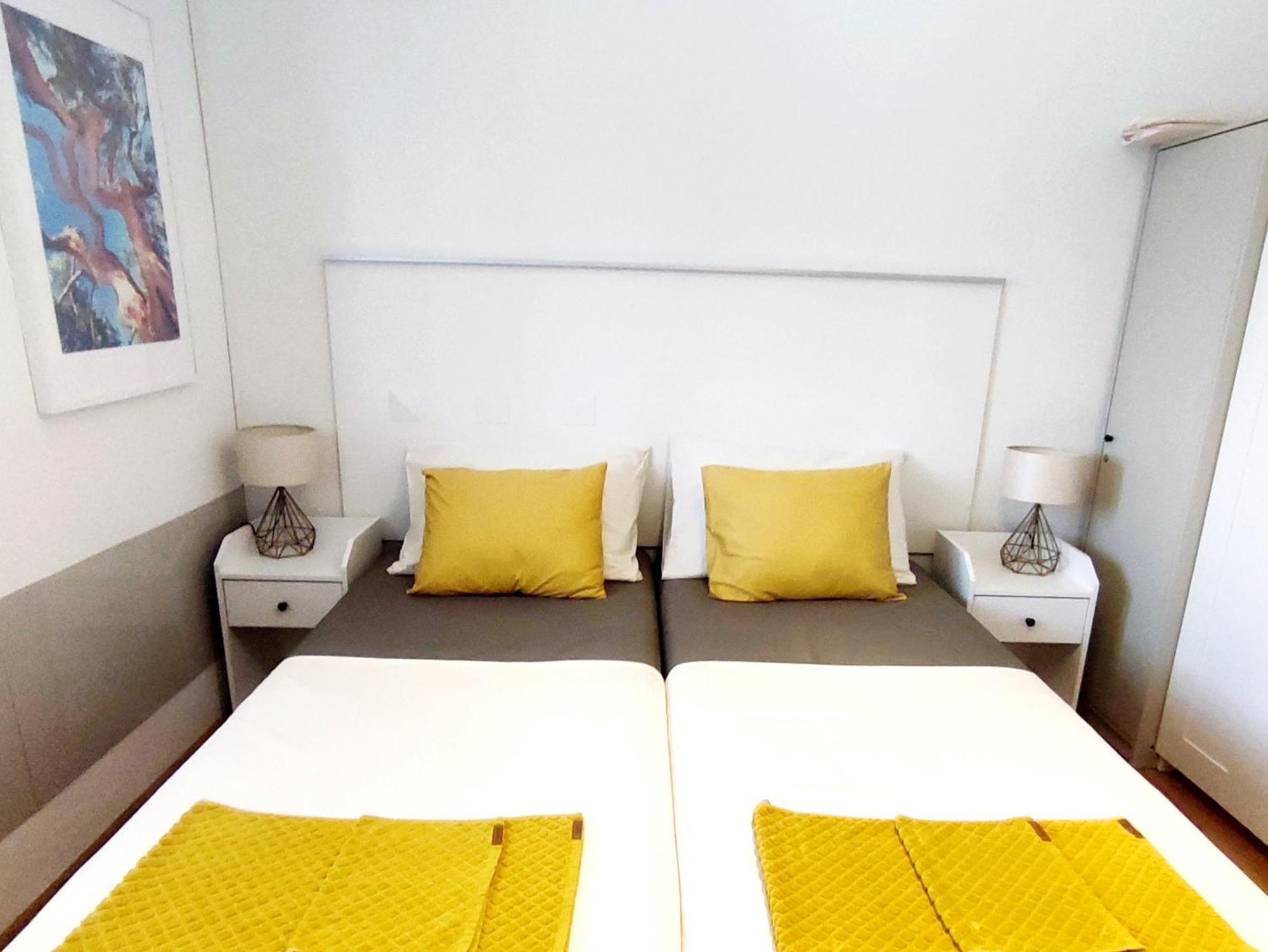 Apartment Rose, Close To The Beach Makarska Exterior photo